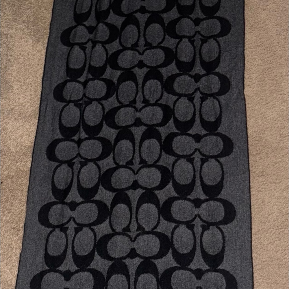 Coach Signature C Scarf Black Gray Wool Angora Cashmere Style - Picture 4 of 4